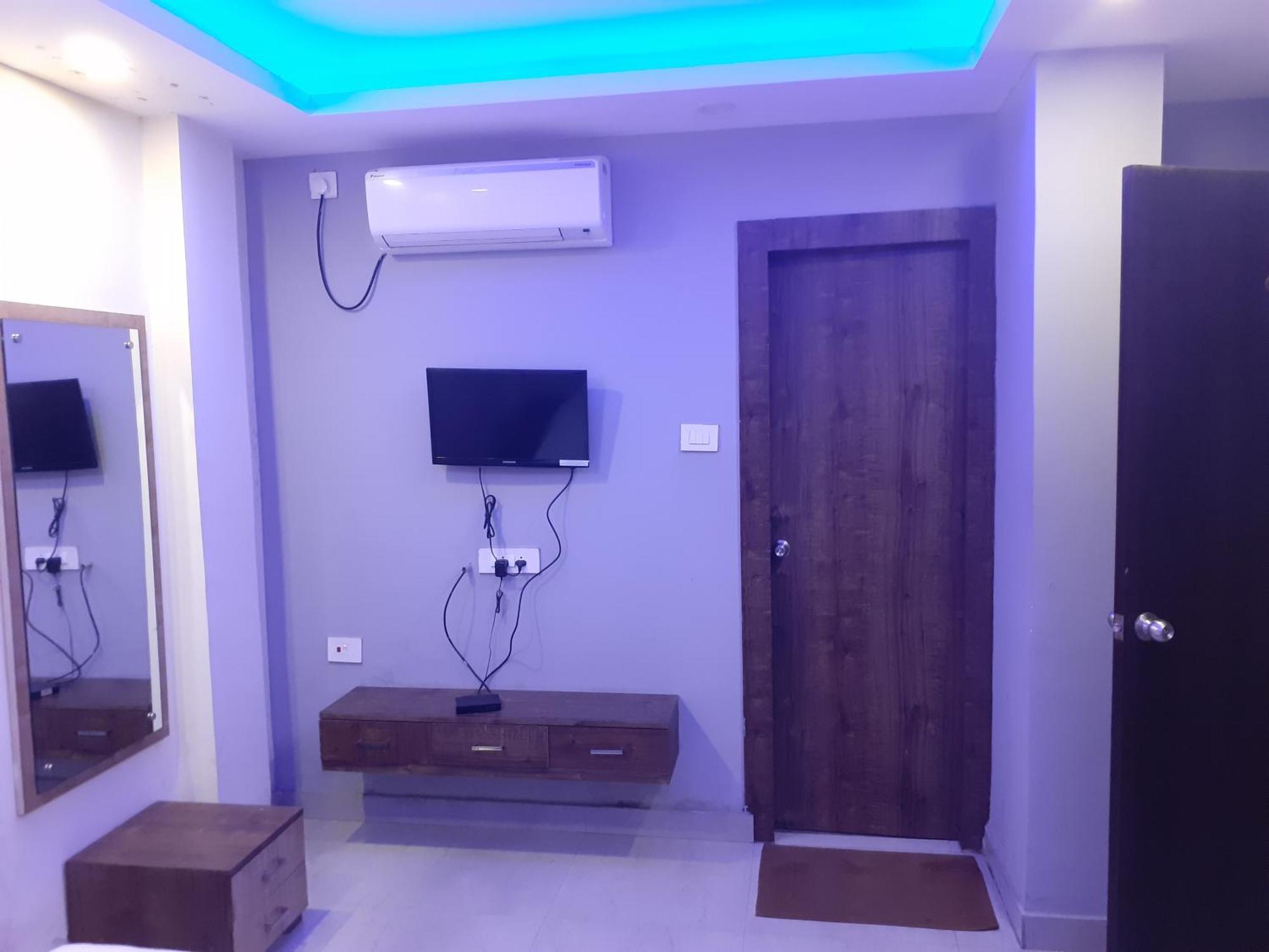 Hotel Delight Deluxe Pipra Dewas Ruang foto