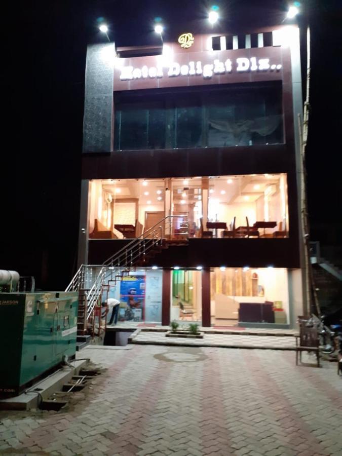 Hotel Delight Deluxe Pipra Dewas Bagian luar foto